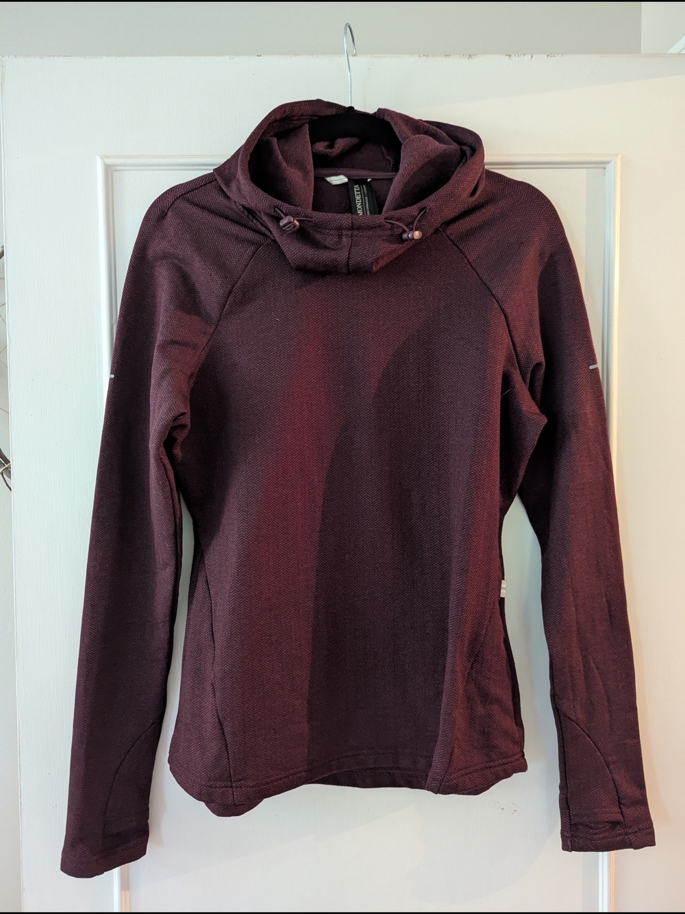 Mondetta Women's M maroon activewear hoodie Pullover